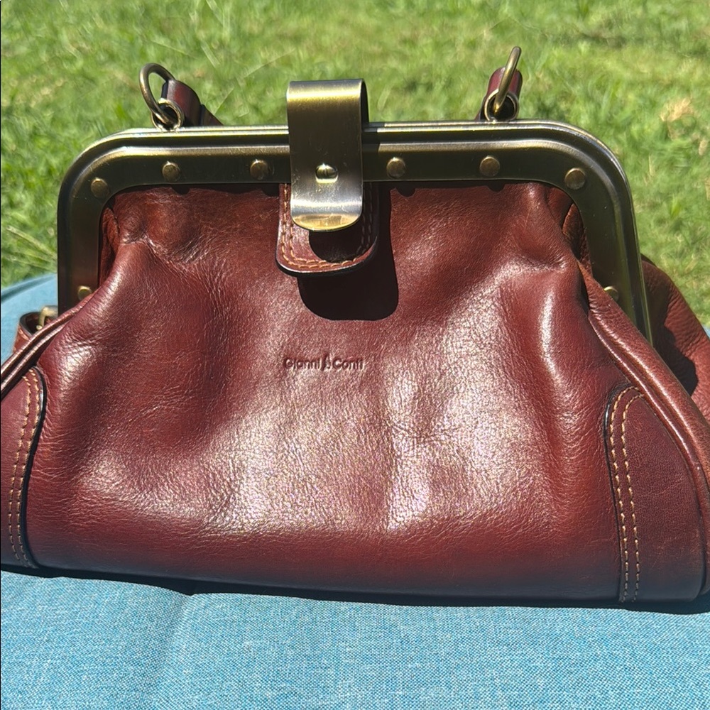 Gianni Continue Brown Leather Women's Bag in good condition